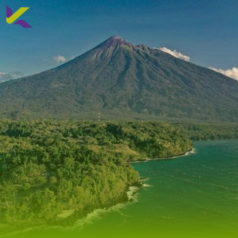 Panduan Lengkap Wisata ke Gunung Gamalama 2026: Rute Udara, Angkutan Umum, dan Estimasi Biaya